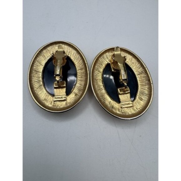 TRIFARI TM Blue Cabochon Earrings Elegant Oval Clip On Acrylic Anchor Design - Picture 8 of 16